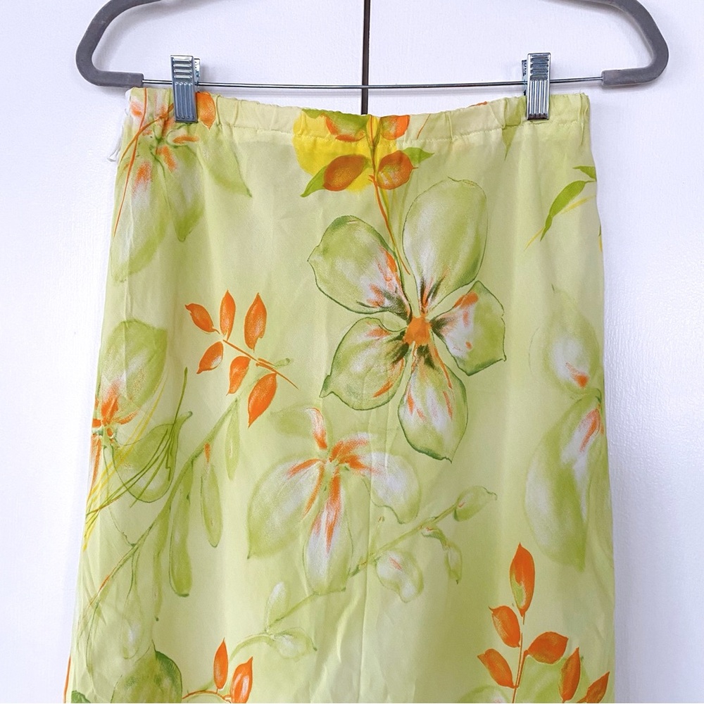 ELEGANT Lime Floral High Waist Maxi Skirt! 🍃 - Picture 7 of 16